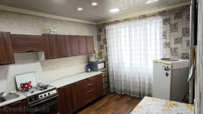 Satılır 2 otaqlı Mənzil Köhnə tikili 68 m² Həzi Aslanov m. - şəkil 3