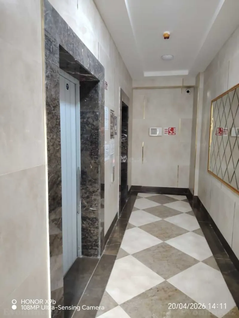 Satılır 2 otaqlı Mənzil Yeni tikili 87 m² 28 May m. - şəkil 2