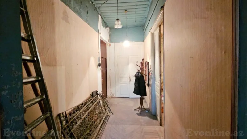 Satılır 5 otaqlı Mənzil Köhnə tikili 200 m² İçərişəhər m. - şəkil 12