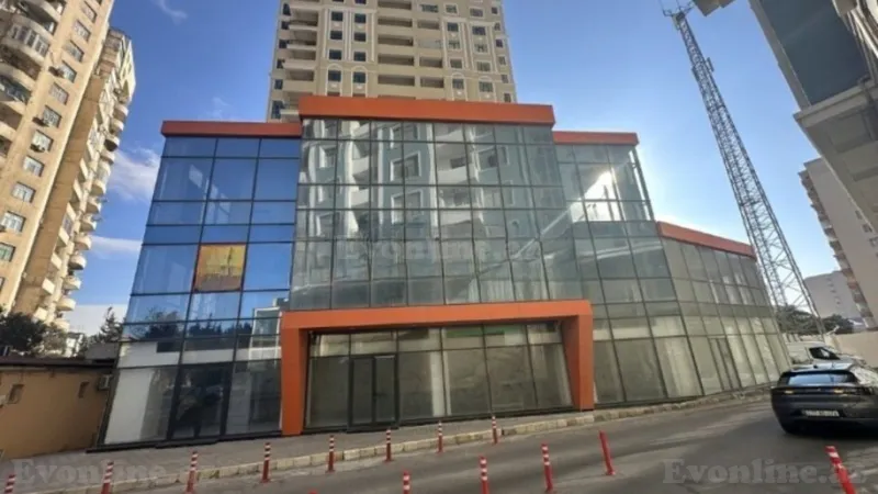 Obyekt 600 m² 8-ci mikrorayon Kirayə verilir
