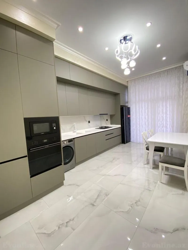 Kirayə verilir 3 otaqlı Mənzil Yeni tikili 130 m² 28 May m. - şəkil 6