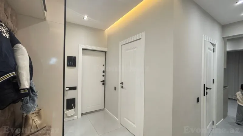 Satılır 5 otaqlı Mənzil Köhnə tikili 133 m² İnşaatçılar m. - şəkil 14