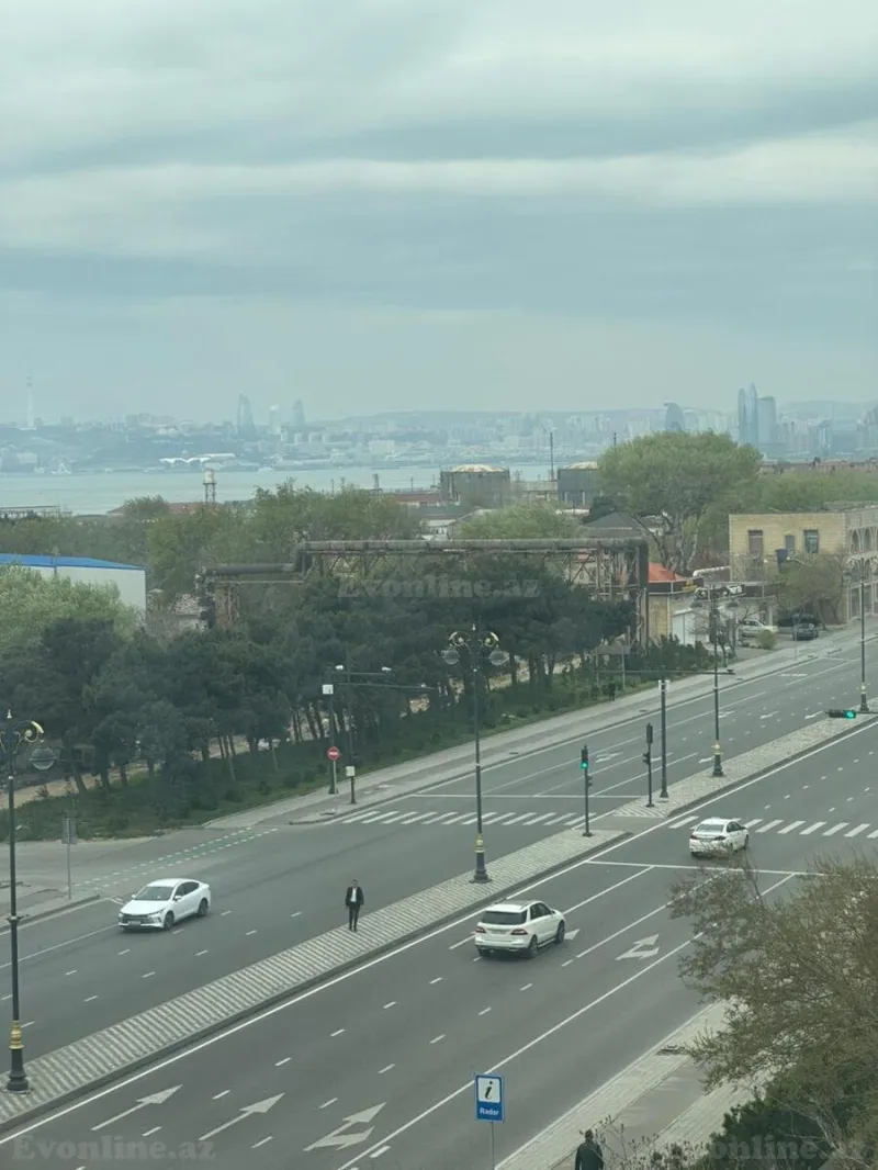 Satılır 4 otaqlı Mənzil Yeni tikili 200 m² Həzi Aslanov m. - şəkil 4