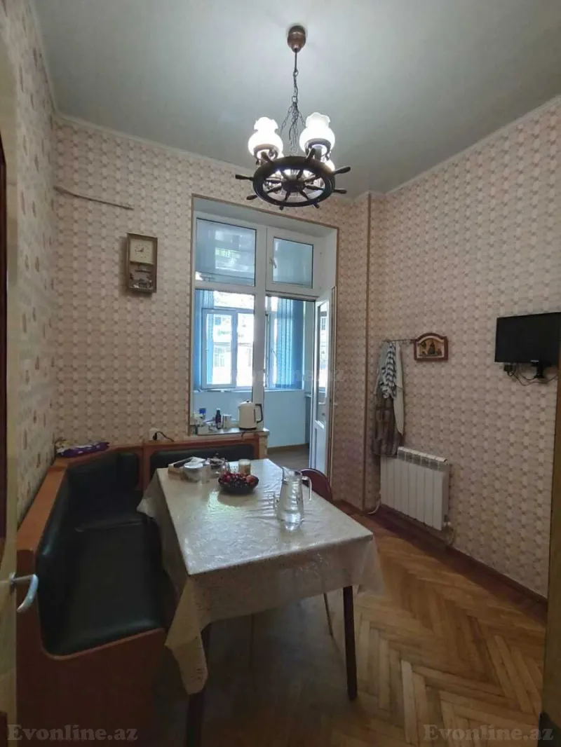 Satılır 3 otaqlı Mənzil Köhnə tikili 100 m² Nəriman Nərimanov m. - şəkil 4
