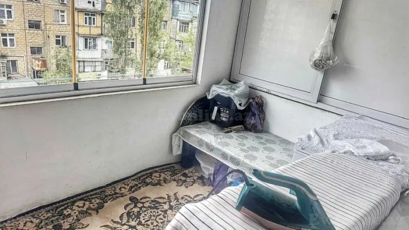 Satılır 3 otaqlı Mənzil Köhnə tikili 75 m² Neftçilər m. - şəkil 10