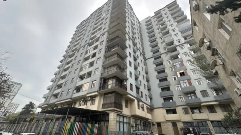 3 otaqlı Mənzil 72 m² İnşaatçılar m. Kirayə verilir