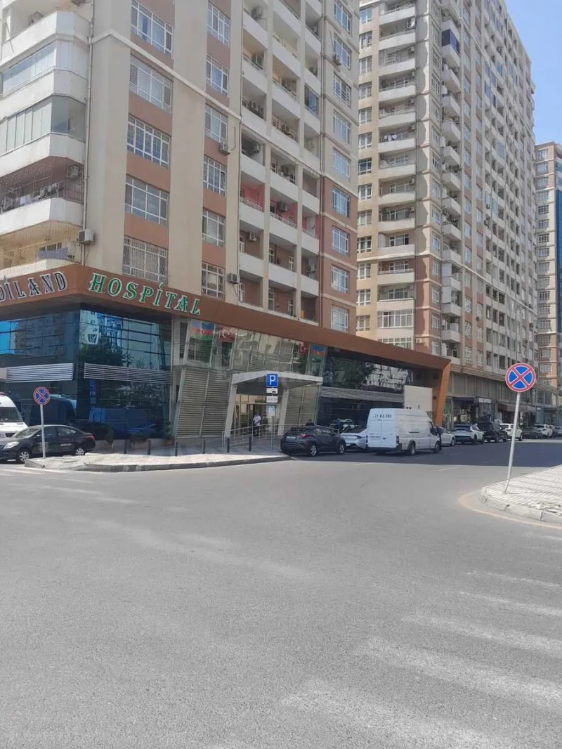 3 otaqlı Mənzil 130 m² Xətai m. Kirayə verilir