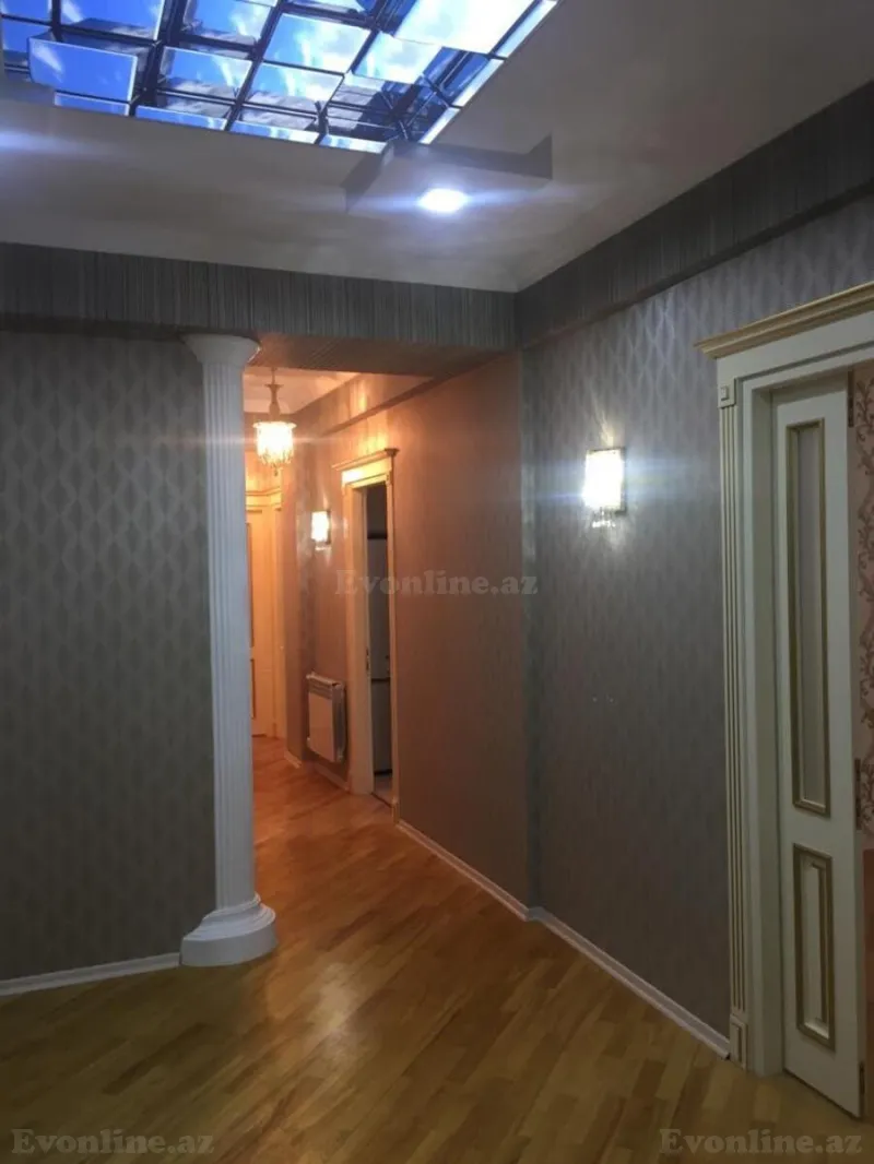 Kirayə verilir 3 otaqlı Mənzil Yeni tikili 130 m² Xətai m. - şəkil 13