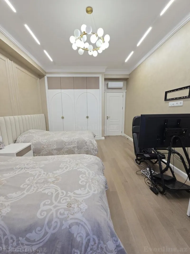 Satılır 4 otaqlı Mənzil Yeni tikili 179 m² Xətai r. - şəkil 14