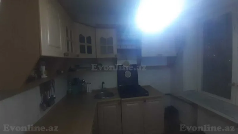 Kirayə verilir 2 otaqlı Mənzil Köhnə tikili 60 m² İnşaatçılar m. - şəkil 8