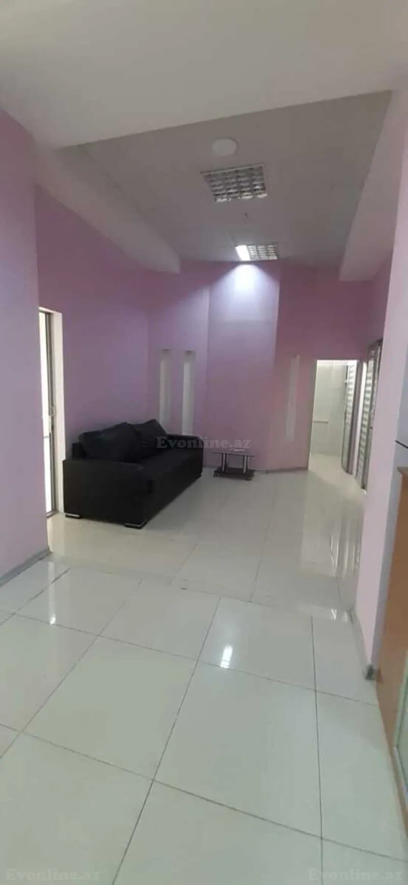 Obyekt 150 m² Xalqlar Dostluğu m. Kirayə verilir