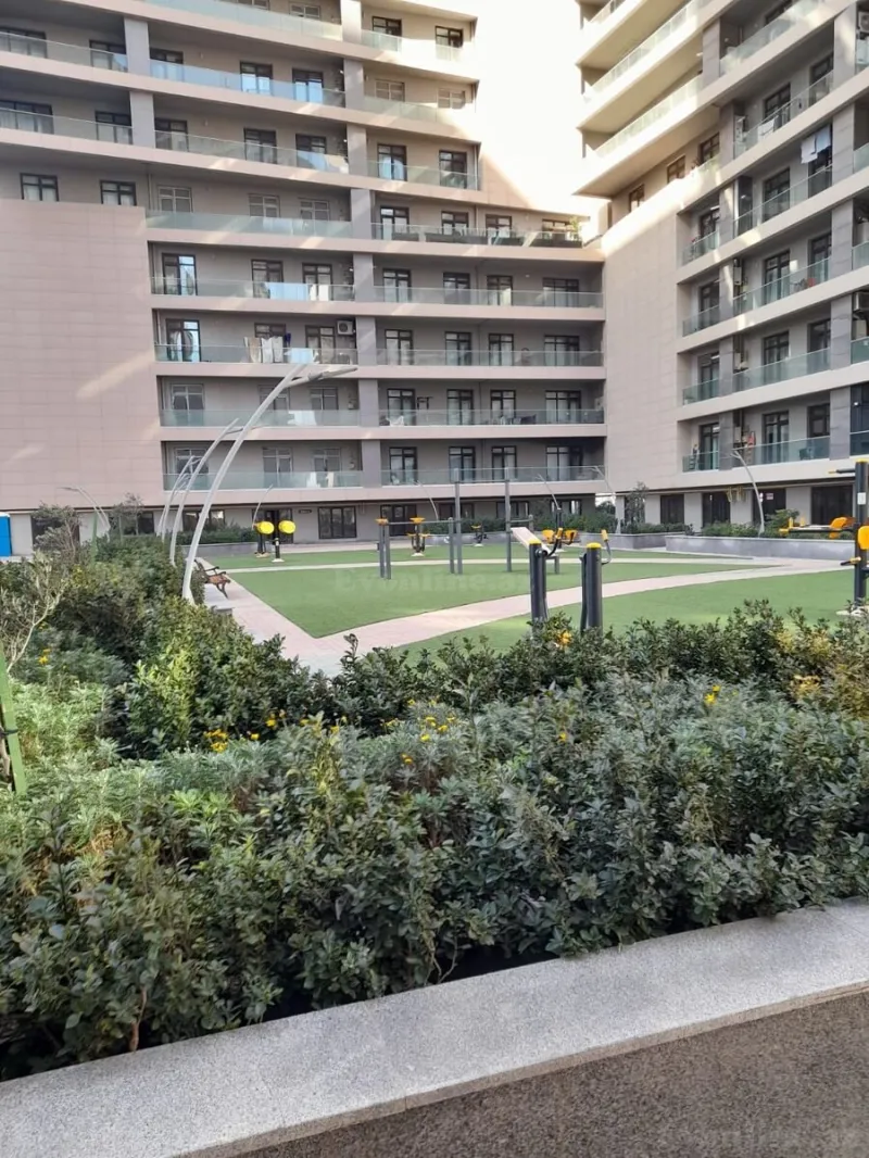 Kirayə verilir 3 otaqlı Mənzil Yeni tikili 200 m² 8 Noyabr m. - şəkil 2