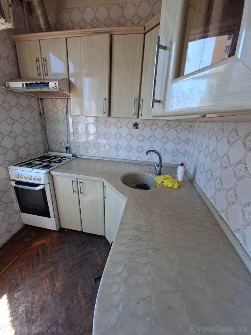 Kirayə verilir 2 otaqlı Mənzil Köhnə tikili 45 m² 3-cü mikrorayon - şəkil 3