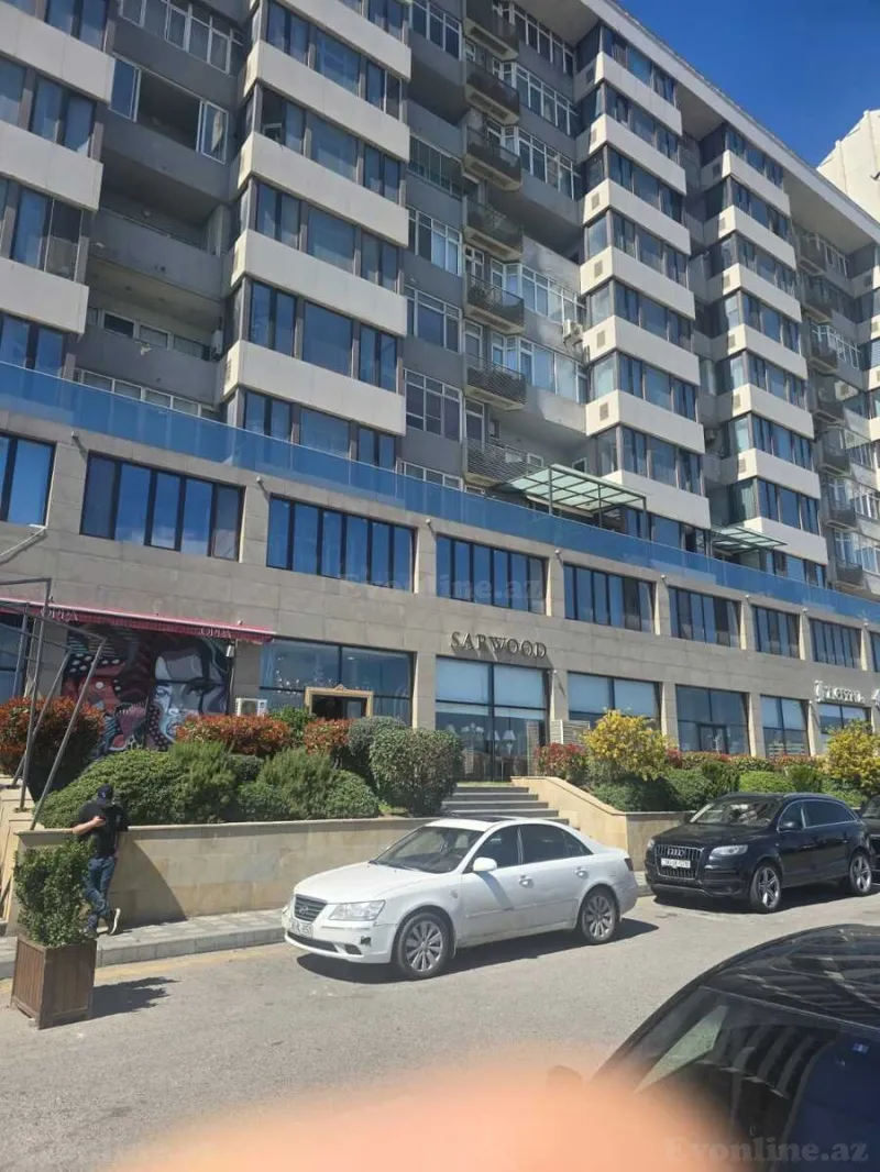 Satılır 3 otaqlı Mənzil Yeni tikili 140 m² Elmlər Akademiyası m. - şəkil 2