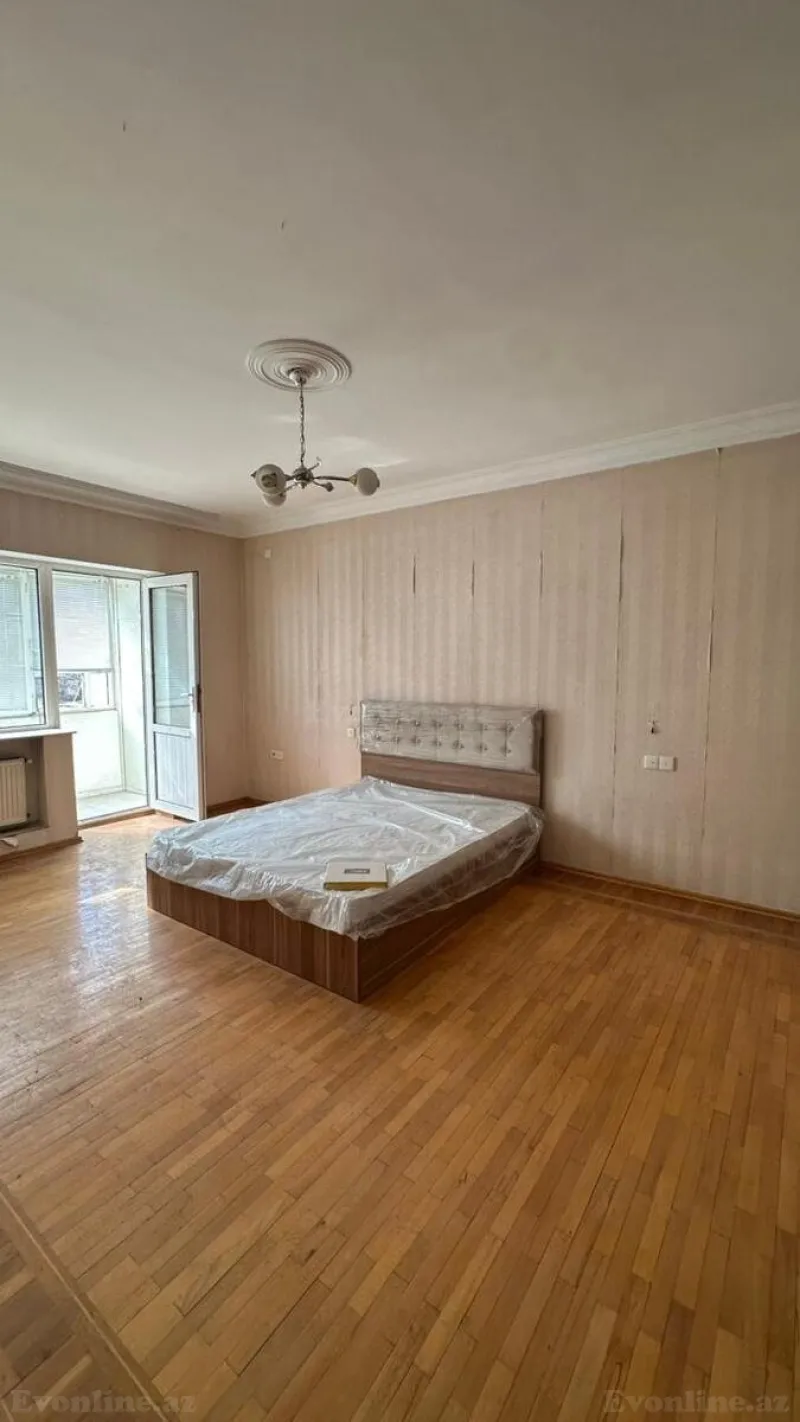 Satılır 3 otaqlı Mənzil Yeni tikili 140 m² Elmlər Akademiyası m. - şəkil 8