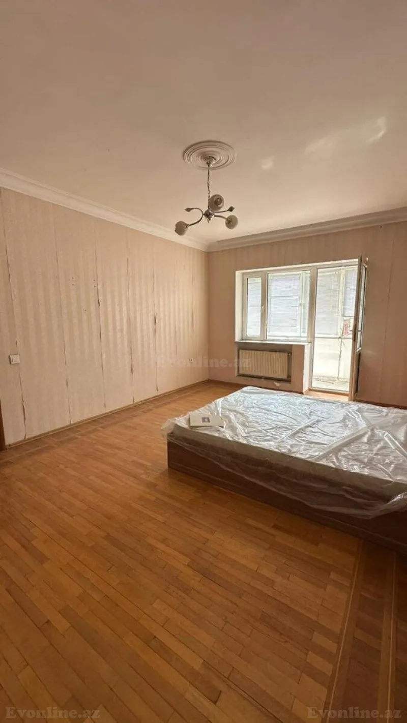 Satılır 3 otaqlı Mənzil Yeni tikili 140 m² Elmlər Akademiyası m. - şəkil 9