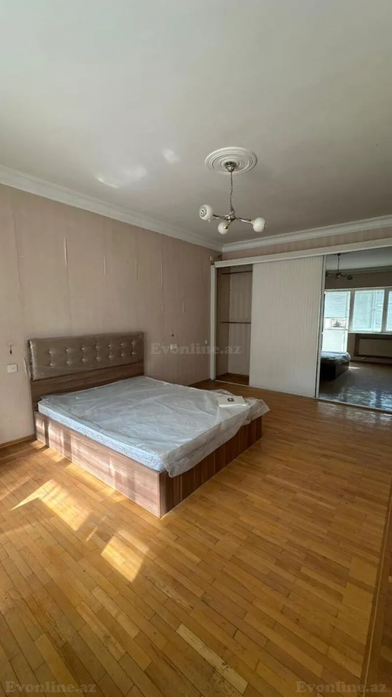 Satılır 3 otaqlı Mənzil Yeni tikili 140 m² Elmlər Akademiyası m. - şəkil 10