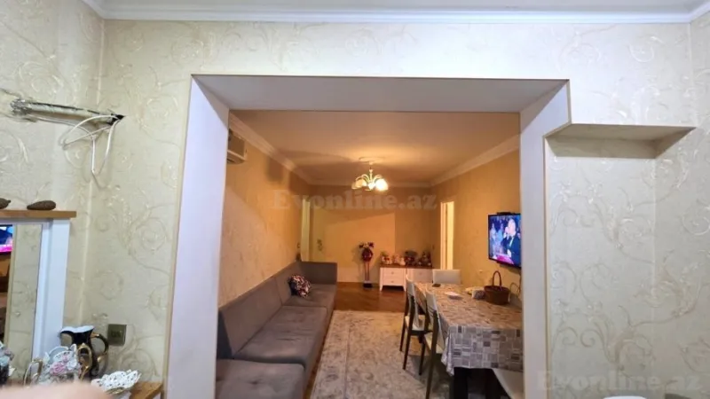 Satılır 2 otaqlı Mənzil Köhnə tikili 55 m² Gənclik m. - şəkil 3