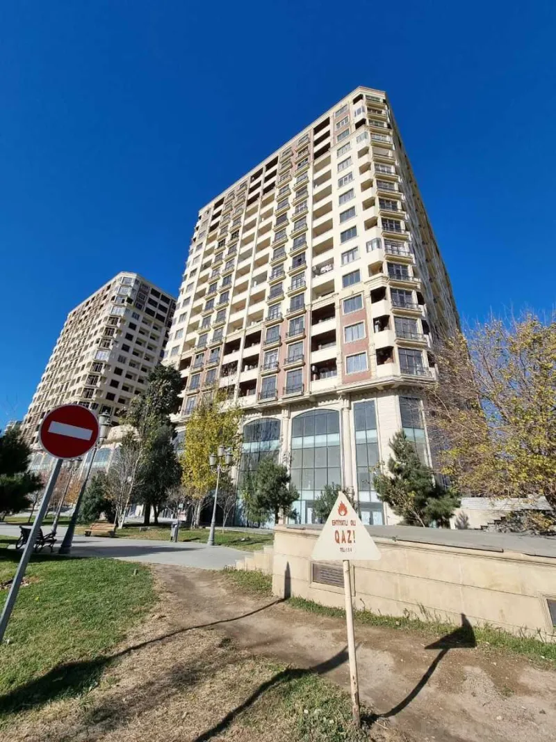 3 otaqlı Mənzil 140 m² 28 May m. Satılır