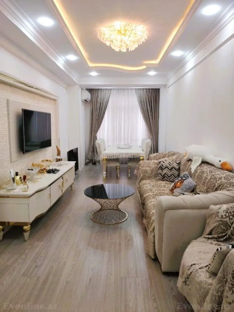 2 otaqlı Mənzil 117 m² İnşaatçılar m. Kirayə verilir