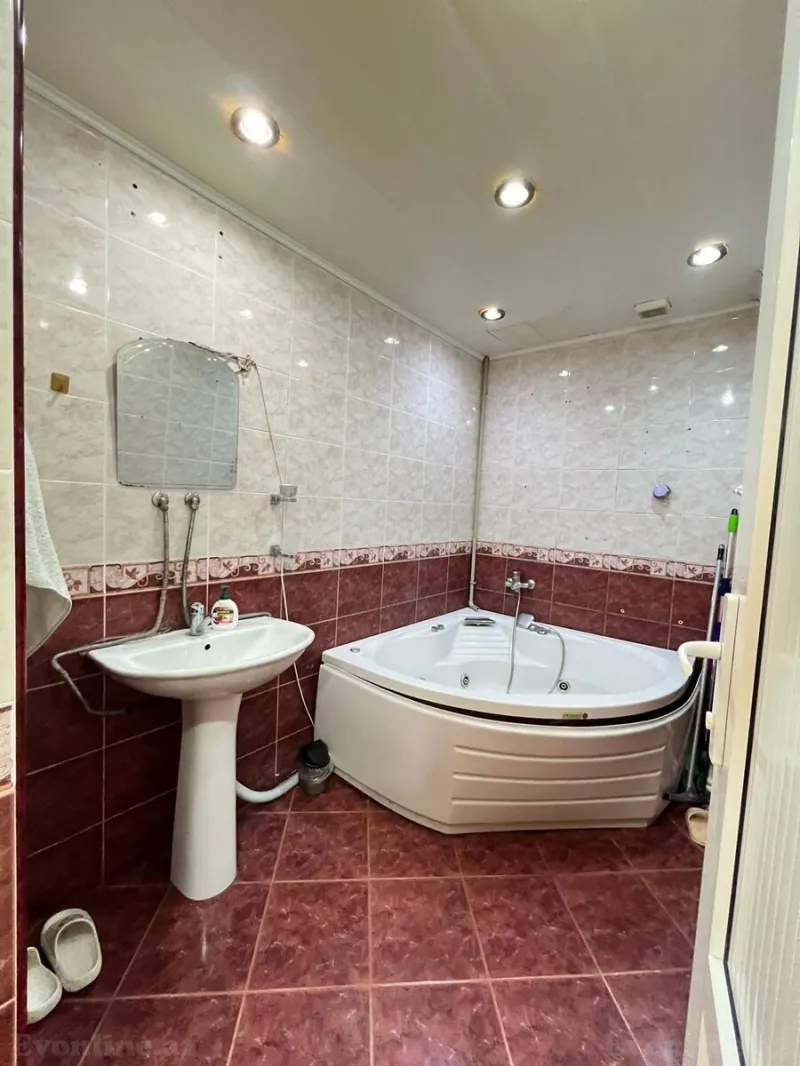 Kirayə verilir 3 otaqlı Mənzil Yeni tikili 130 m² Memar Əcəmi m. - şəkil 10