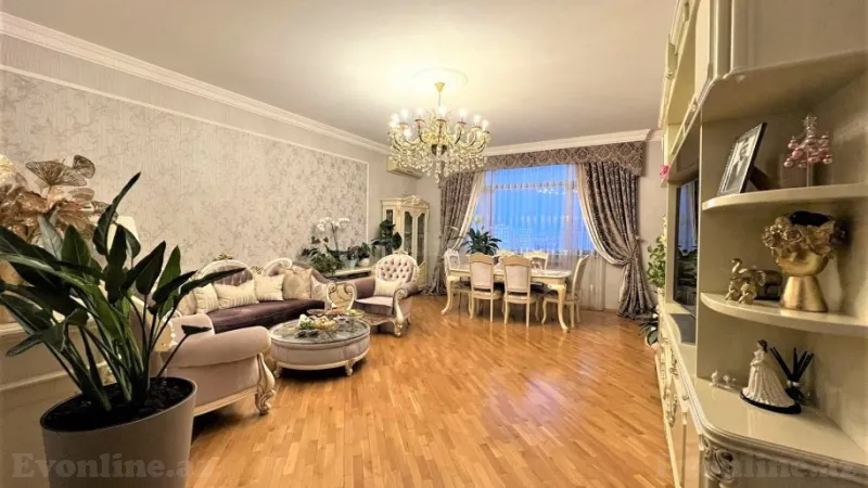 4 otaqlı Mənzil 200 m² Nəriman Nərimanov m. Kirayə verilir