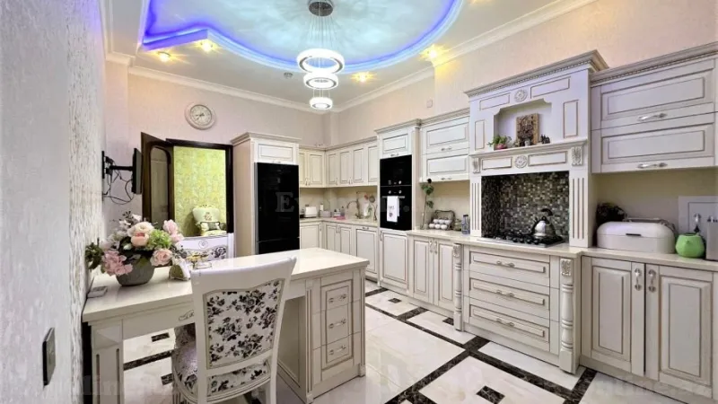 Kirayə verilir 4 otaqlı Mənzil Yeni tikili 200 m² Nəriman Nərimanov m. - şəkil 9