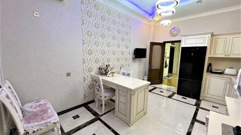 Kirayə verilir 4 otaqlı Mənzil Yeni tikili 200 m² Nəriman Nərimanov m. - şəkil 11