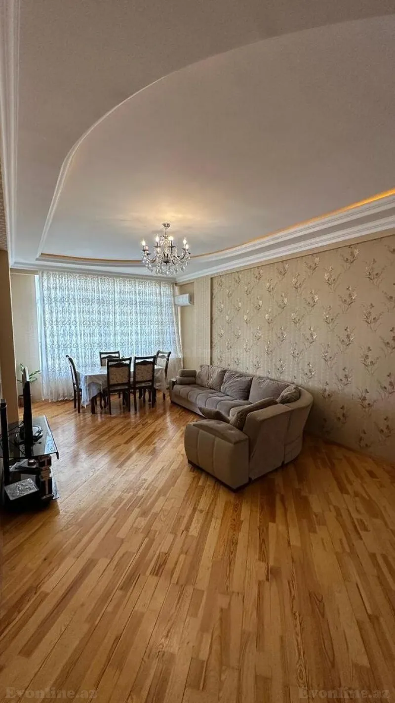 3 otaqlı Mənzil 95 m² Xətai m. Satılır
