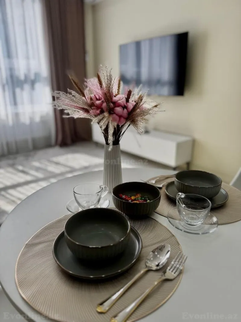 Kirayə verilir 2 otaqlı Mənzil Yeni tikili 65 m² Nəsimi r. - şəkil 4