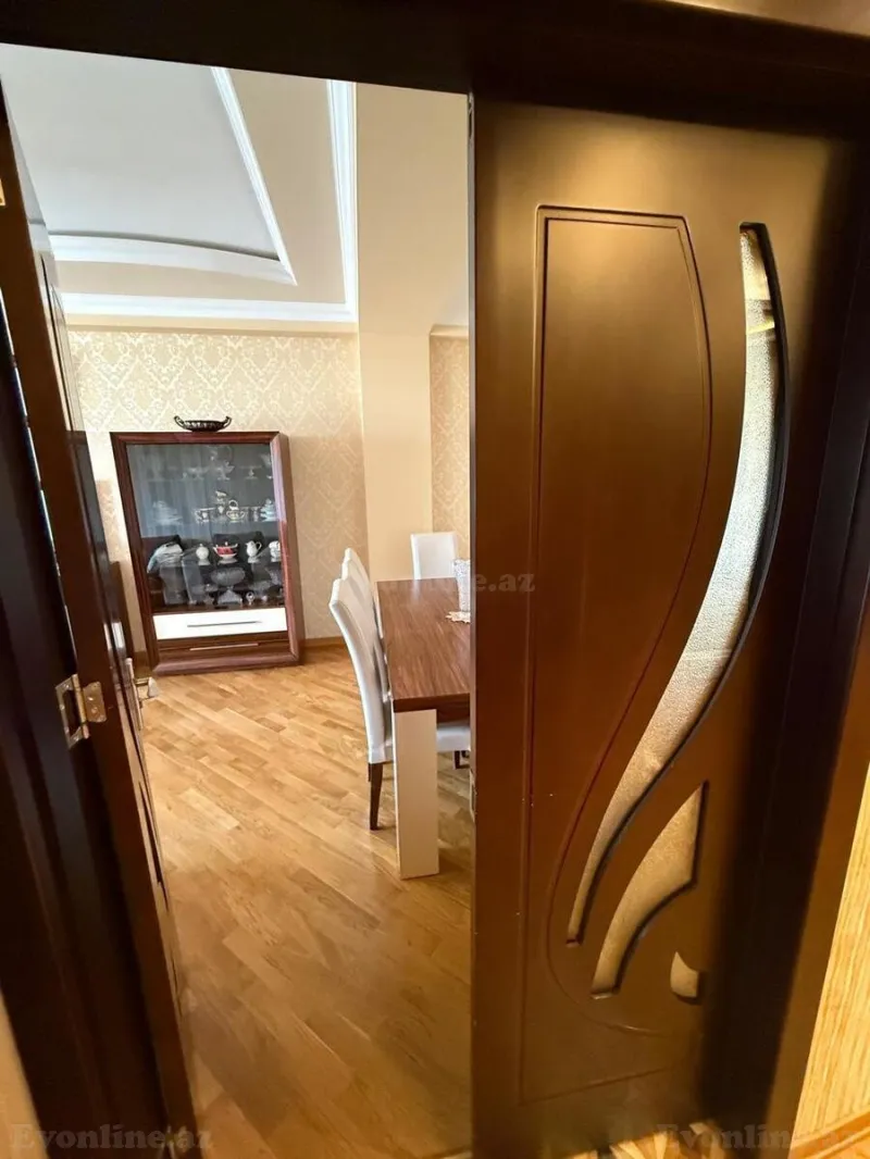 Satılır 3 otaqlı Mənzil Yeni tikili 122 m² 8-ci mikrorayon - şəkil 3