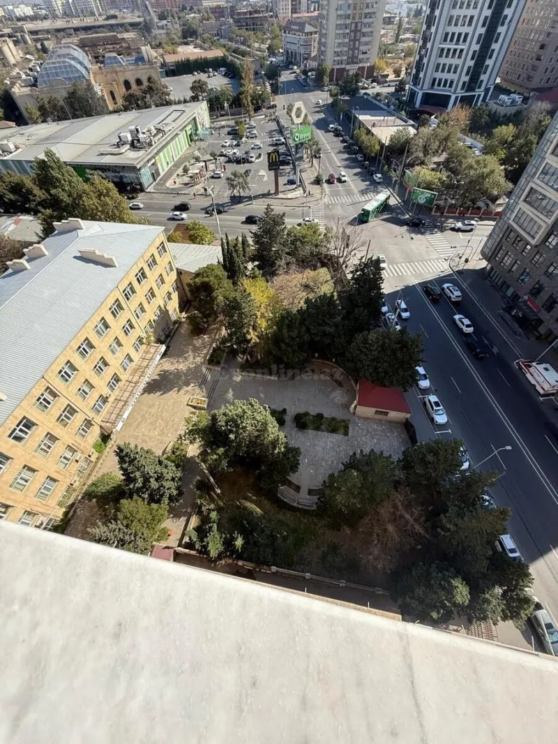 Satılır 3 otaqlı Mənzil Yeni tikili 122 m² 8-ci mikrorayon - şəkil 18