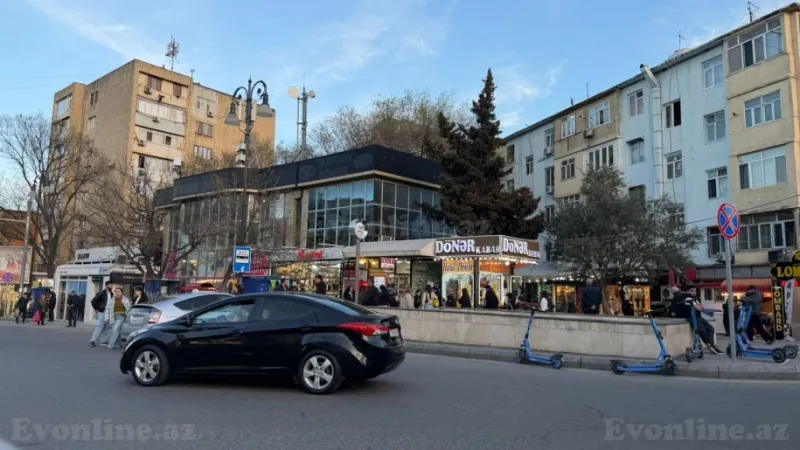 2 otaqlı Mənzil 50 m² 3-cü mikrorayon Satılır