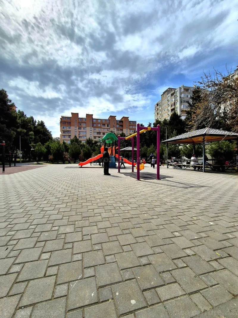 Kirayə verilir 3 otaqlı Mənzil Yeni tikili 130 m² Əhmədli