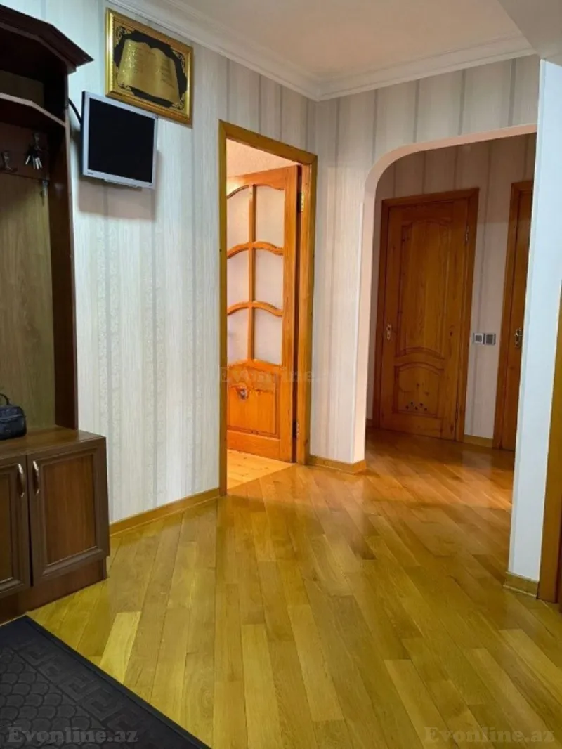 Satılır 4 otaqlı Mənzil Köhnə tikili 100 m² Suraxanı r. - şəkil 8