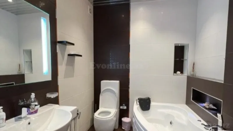 Satılır 3 otaqlı Mənzil Yeni tikili 97 m² 5-ci mikrorayon - şəkil 12