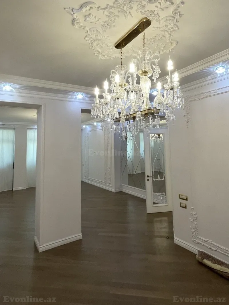 Satılır 3 otaqlı Mənzil Yeni tikili 181 m² Nərimanov r. - şəkil 2