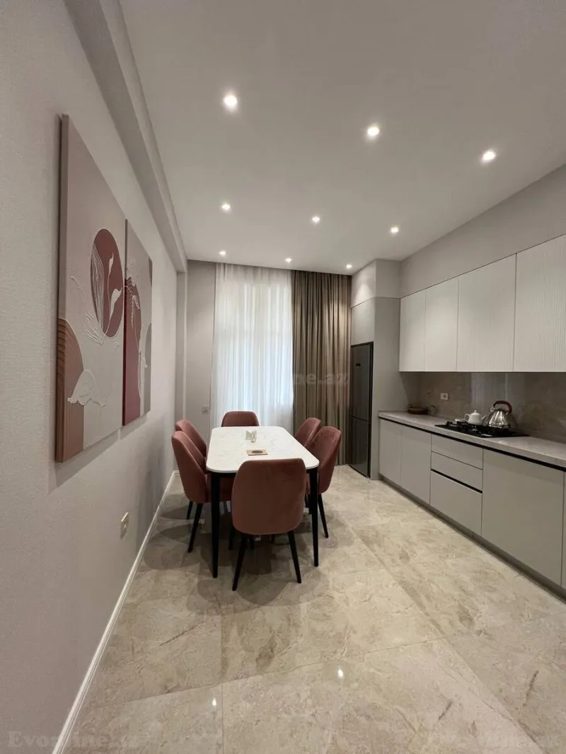 Kirayə verilir 3 otaqlı Mənzil Yeni tikili 170 m² Nizami m. - şəkil 23