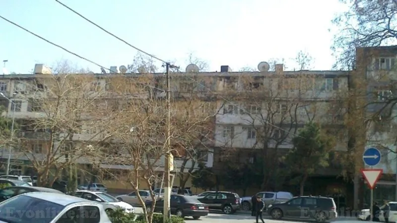 Satılır 4 otaqlı Mənzil Köhnə tikili 110 m² Nəriman Nərimanov m.