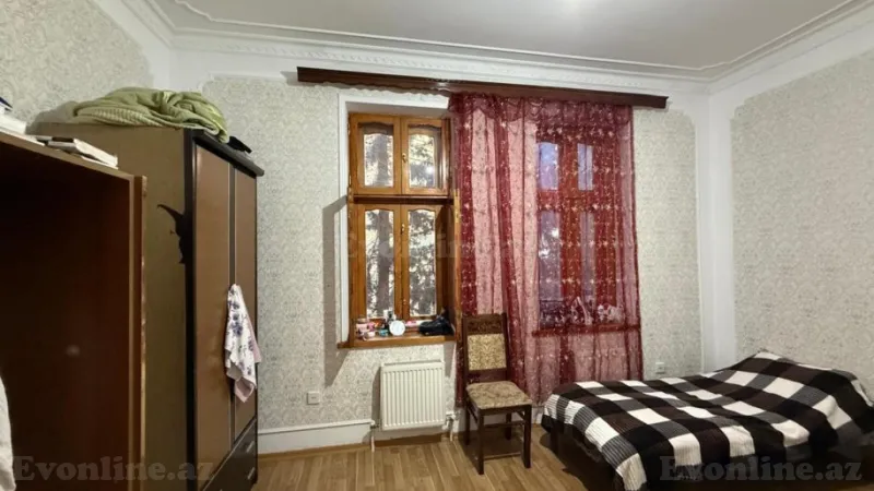 Satılır 4 otaqlı Mənzil Köhnə tikili 73 m² Nəsimi r. - şəkil 5