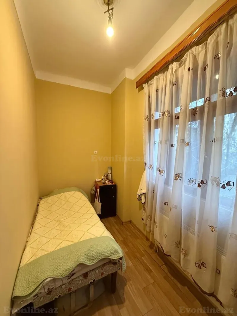 Satılır 4 otaqlı Mənzil Köhnə tikili 73 m² Nəsimi r. - şəkil 8