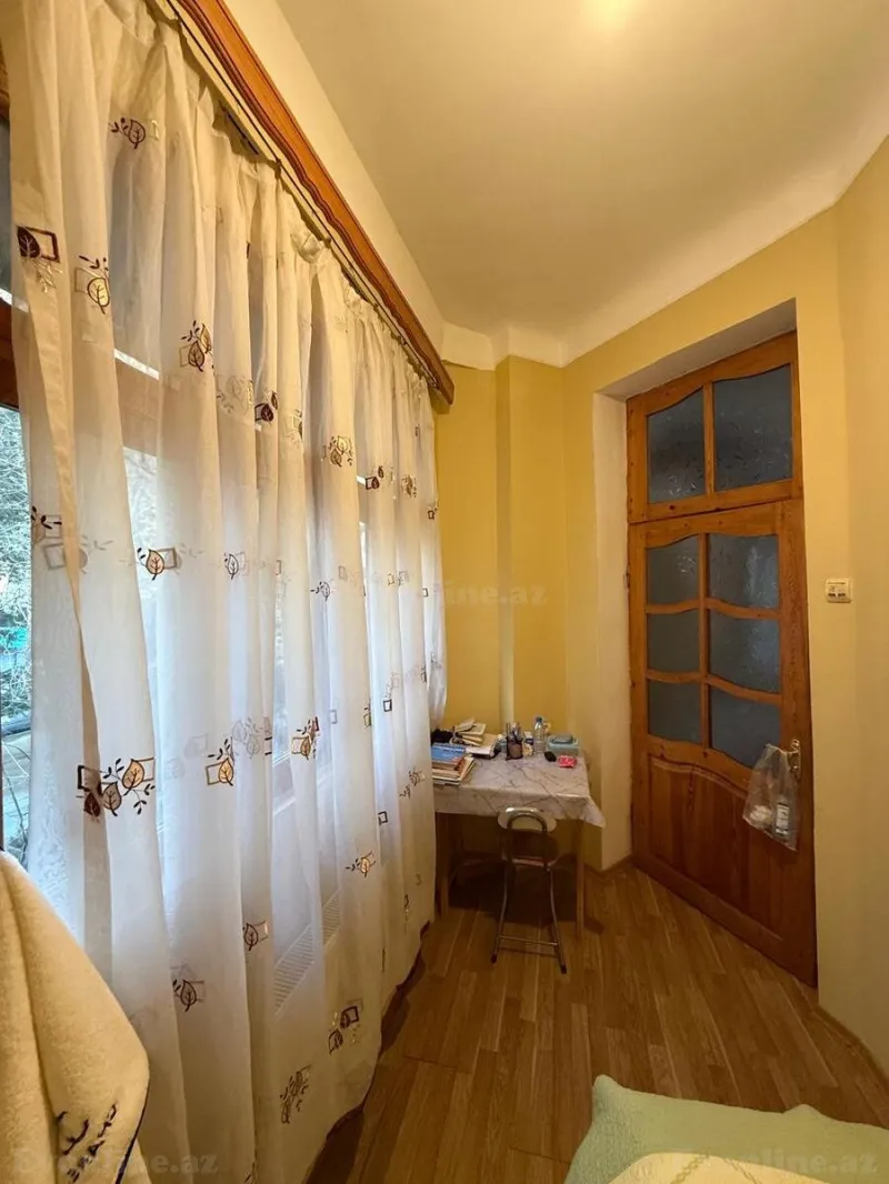 Satılır 4 otaqlı Mənzil Köhnə tikili 73 m² Nəsimi r. - şəkil 9