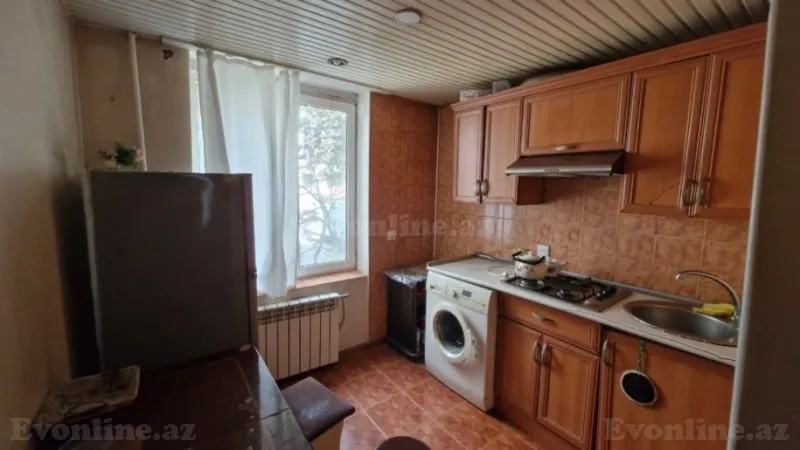 Satılır 1 otaqlı Mənzil Köhnə tikili 40 m² Yasamal - şəkil 2