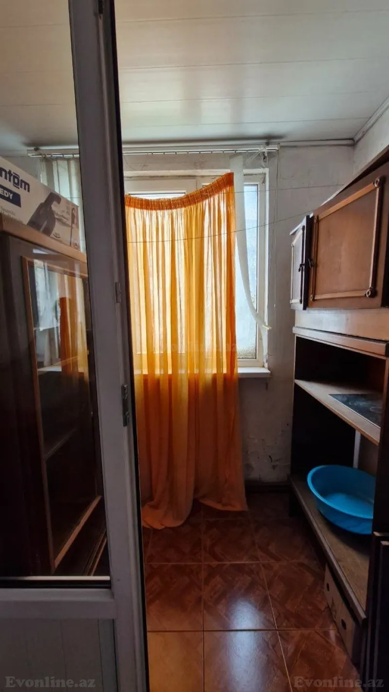 Satılır 1 otaqlı Mənzil Köhnə tikili 40 m² Yasamal - şəkil 3