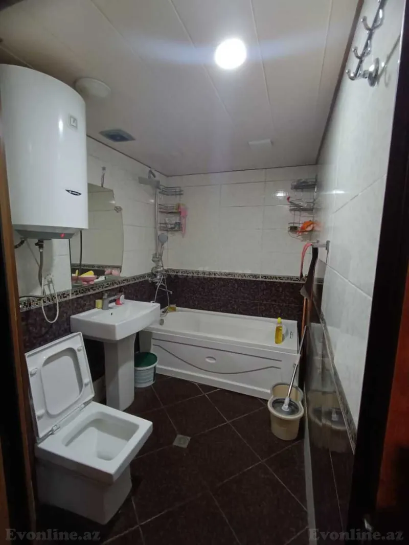 Satılır 3 otaqlı Mənzil Köhnə tikili 110 m² 6-cı mikrorayon - şəkil 9