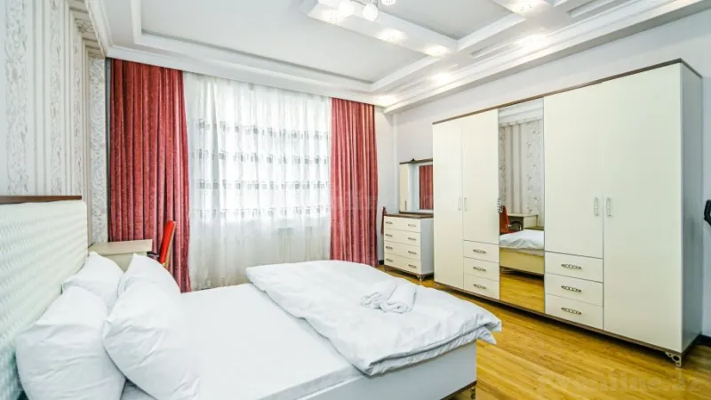 Kirayə verilir 3 otaqlı Mənzil Yeni tikili 158 m² Yeni Yasamal - şəkil 8