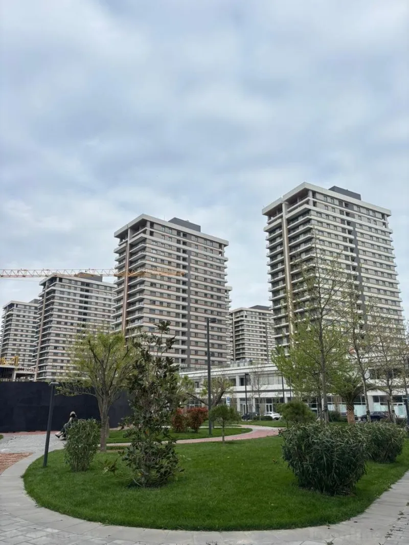 Obyekt 245 m² Xətai r. Kirayə verilir