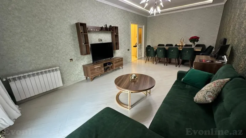 2 otaqlı Mənzil 100.3 m² 8 Noyabr m. Kirayə verilir