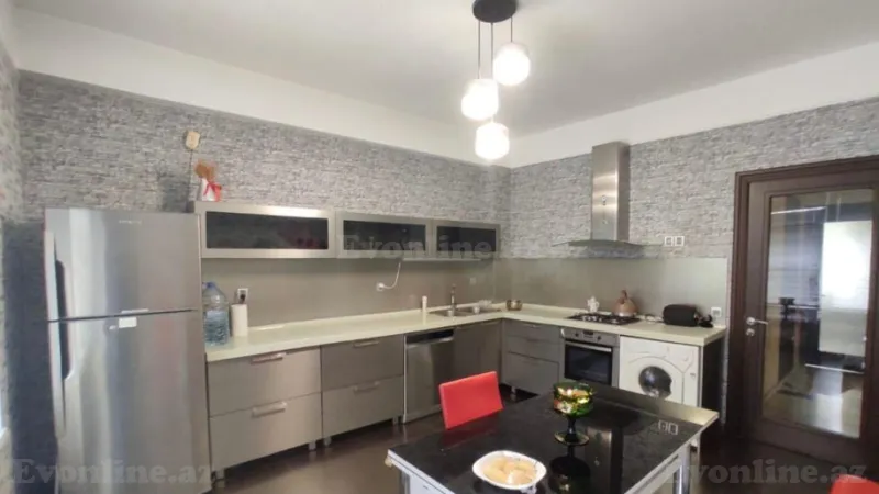 2 otaqlı Mənzil 100 m² Nizami m. Kirayə verilir