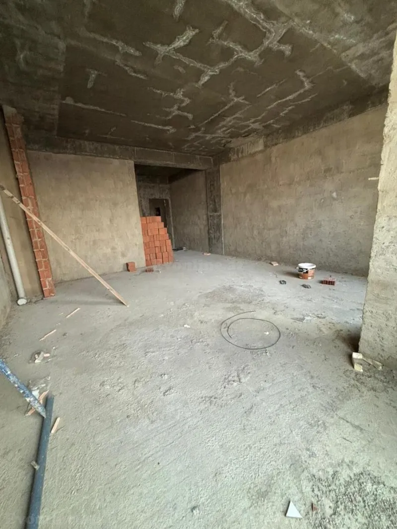 Satılır 2 otaqlı Mənzil Yeni tikili 51 m² 8 Noyabr m. - şəkil 4